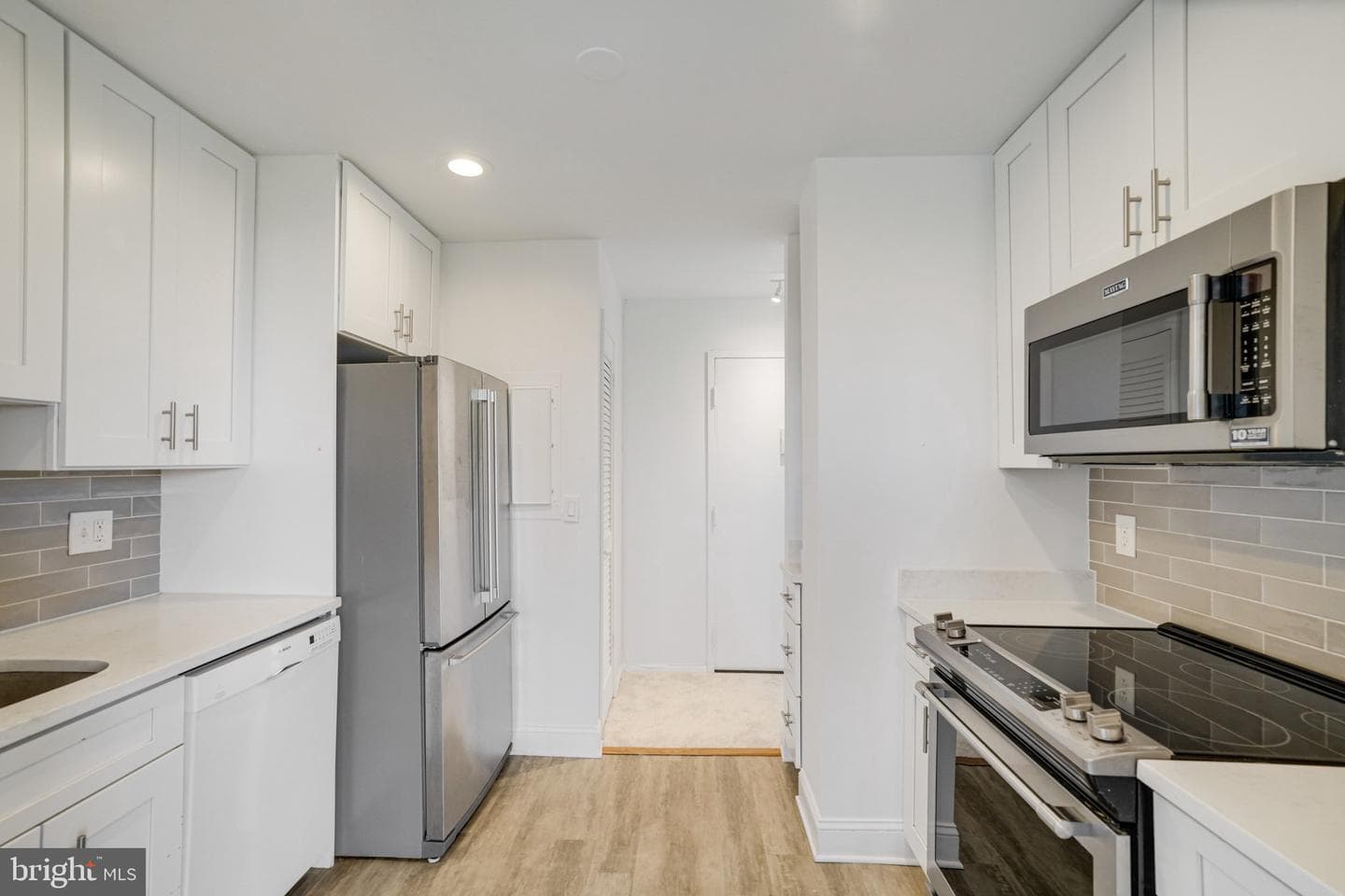 3245 Rio Drive #901 photo 13