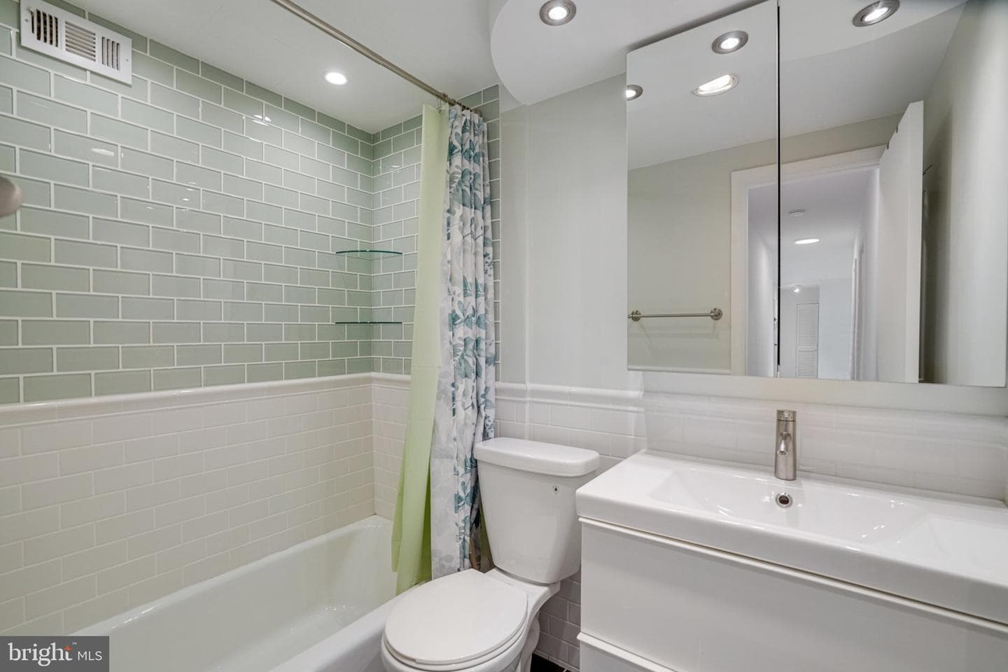 3245 Rio Drive #901 photo 19