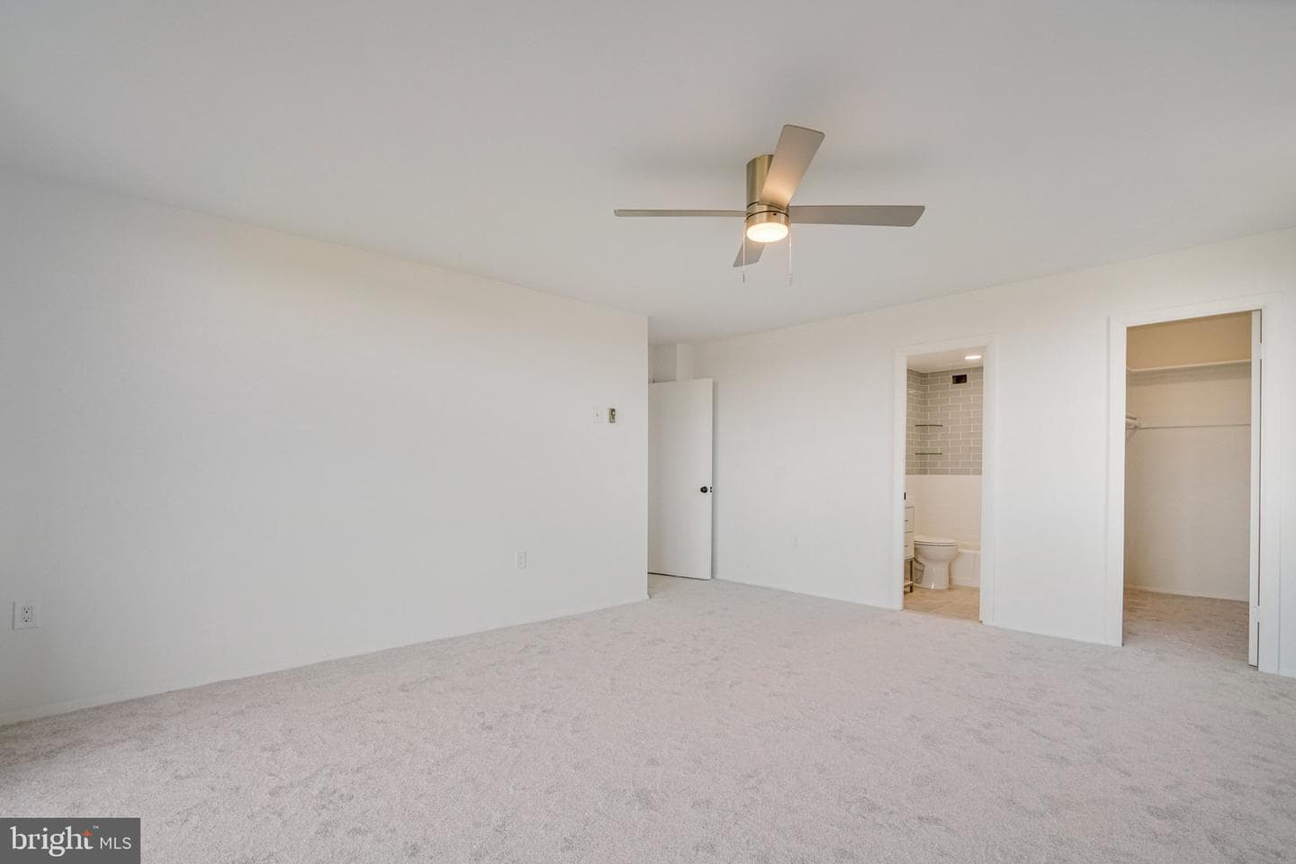3245 Rio Drive #901 photo 32