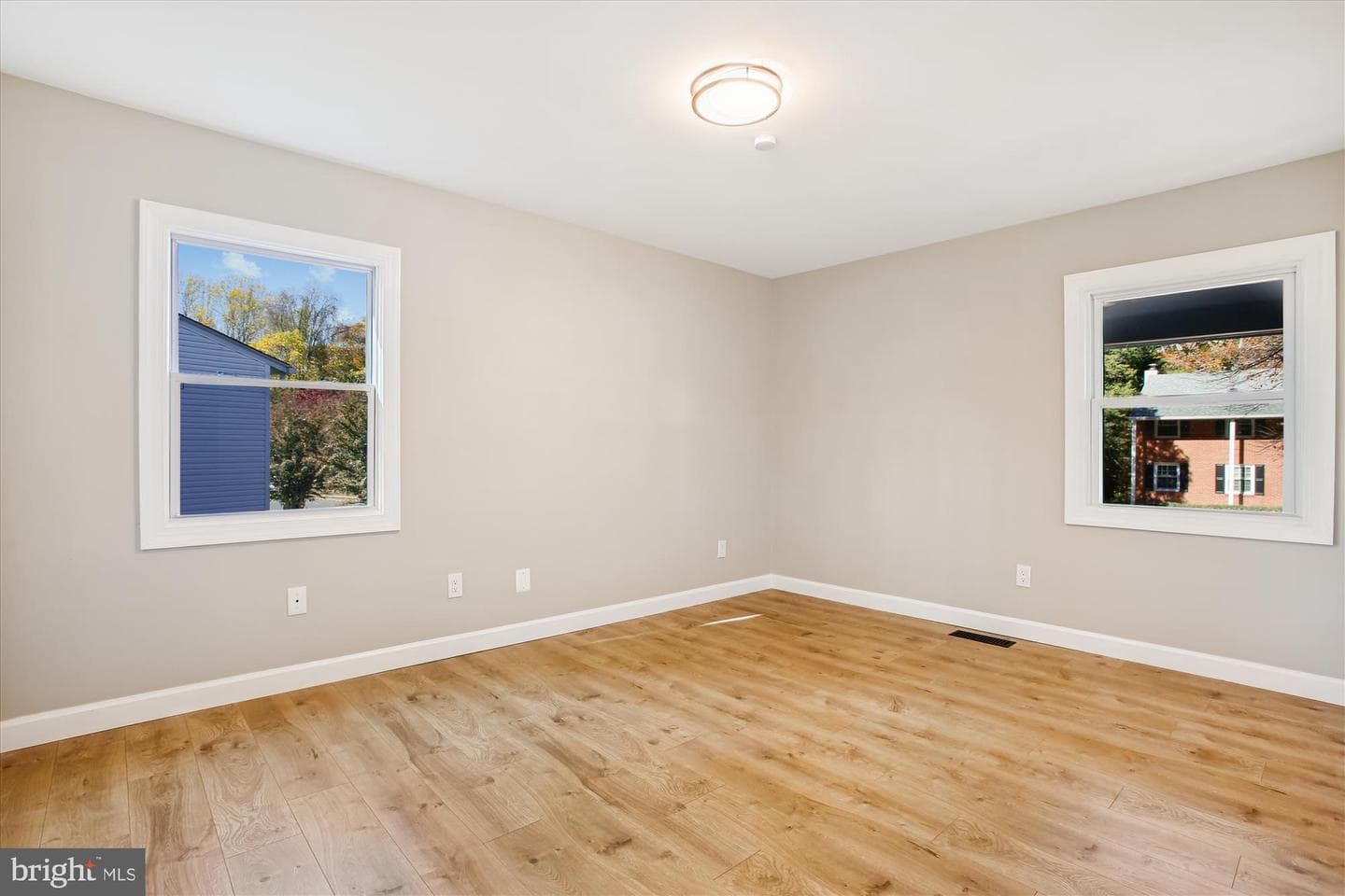 9075 Andromeda Drive photo 10