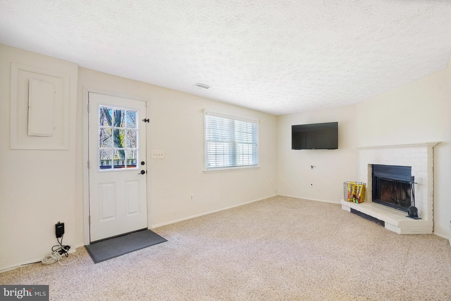 7741 Camp Alger Avenue photo 39