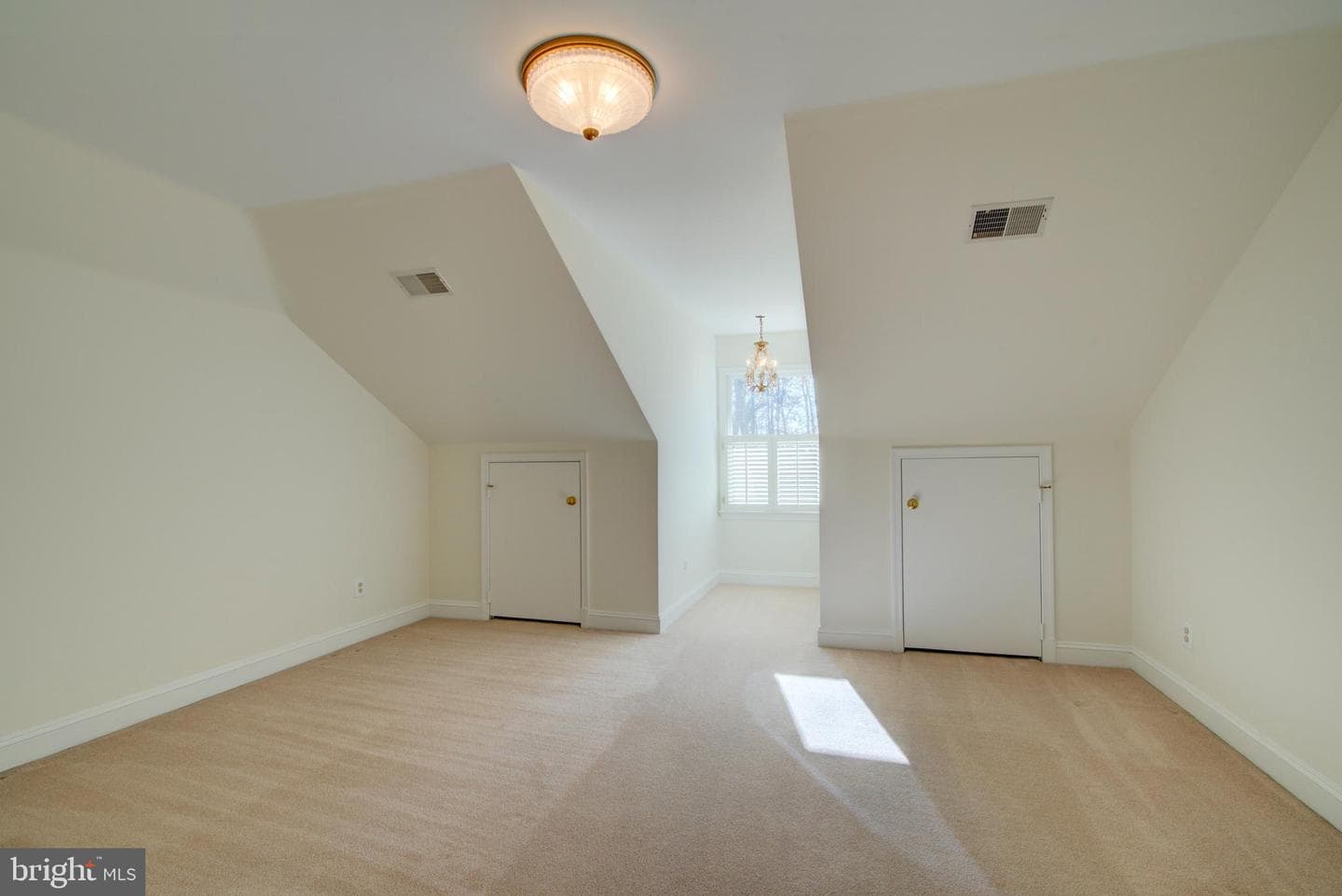 5831 Oak Grove Street photo 27
