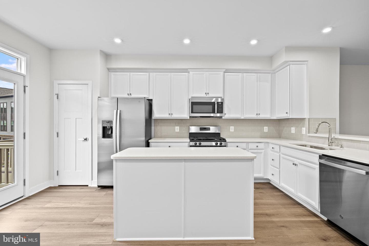 14024 Sunrise Valley Drive photo 11
