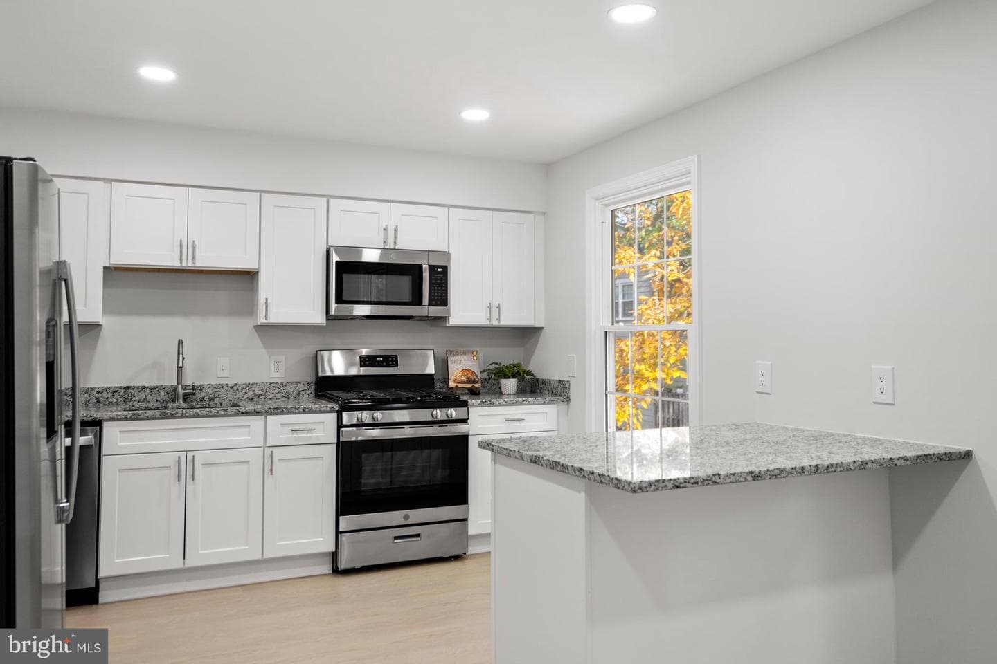 9521 Cherry Oak Court photo 10