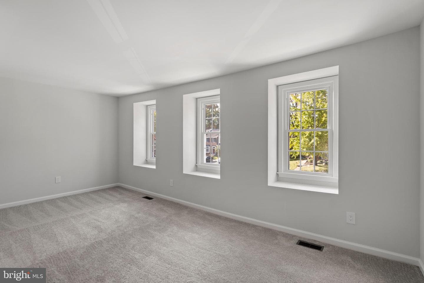 9521 Cherry Oak Court photo 18