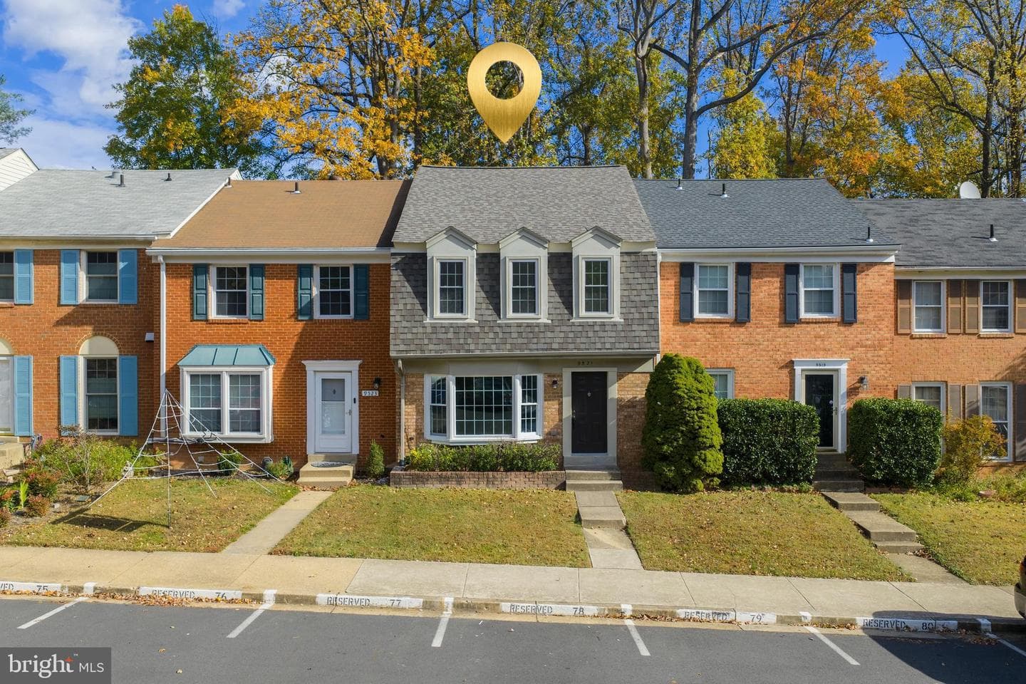 9521 Cherry Oak Court photo 2