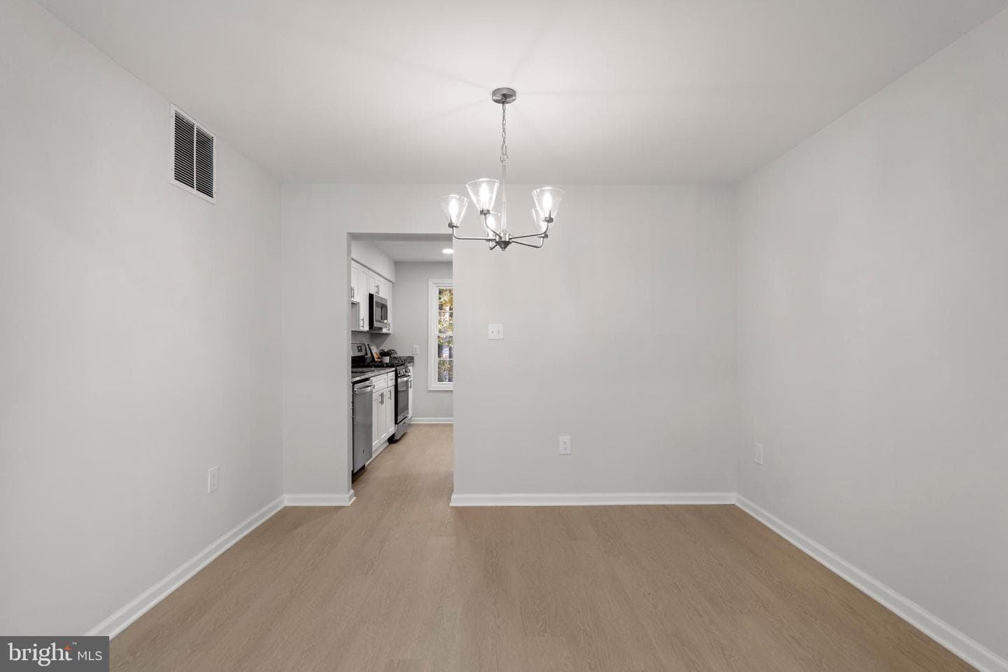 9521 Cherry Oak Court photo 7