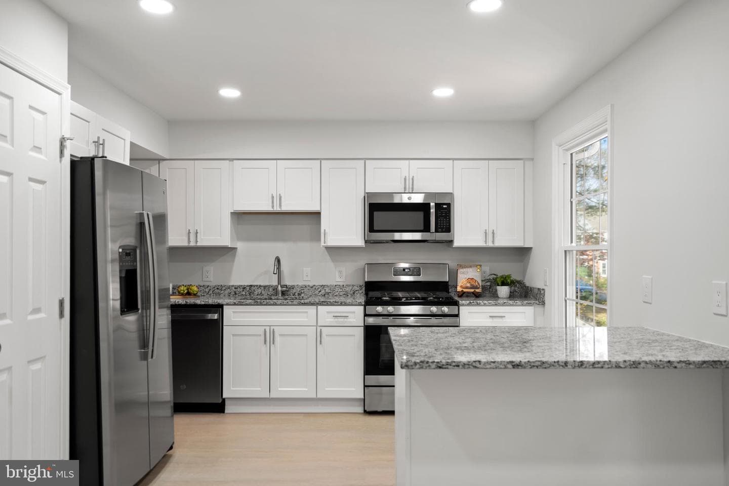 9521 Cherry Oak Court photo 8