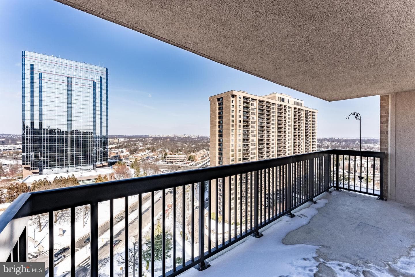 3709 S George Mason Drive #1605e photo 12