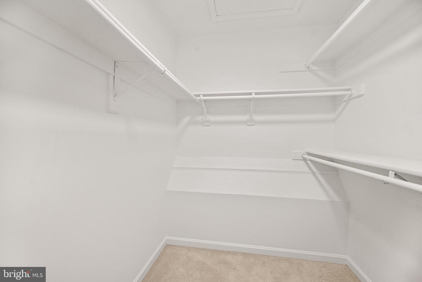 5656 Governors Pond Circle photo 20