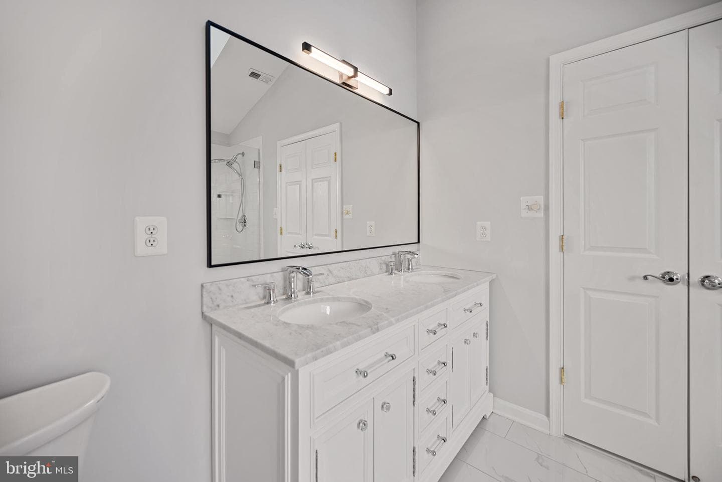 5656 Governors Pond Circle photo 23