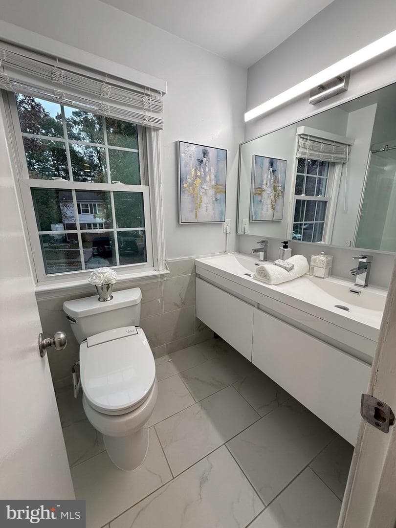 8580 Tyrolean Way photo 29