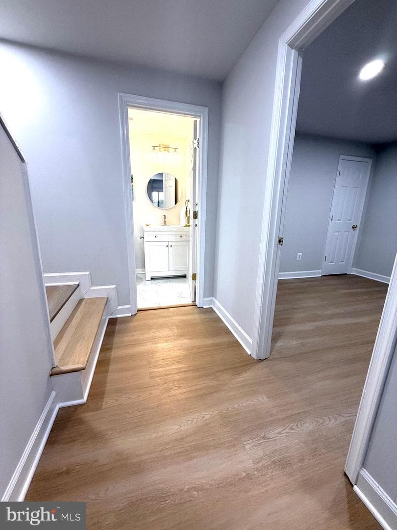 8580 Tyrolean Way photo 55