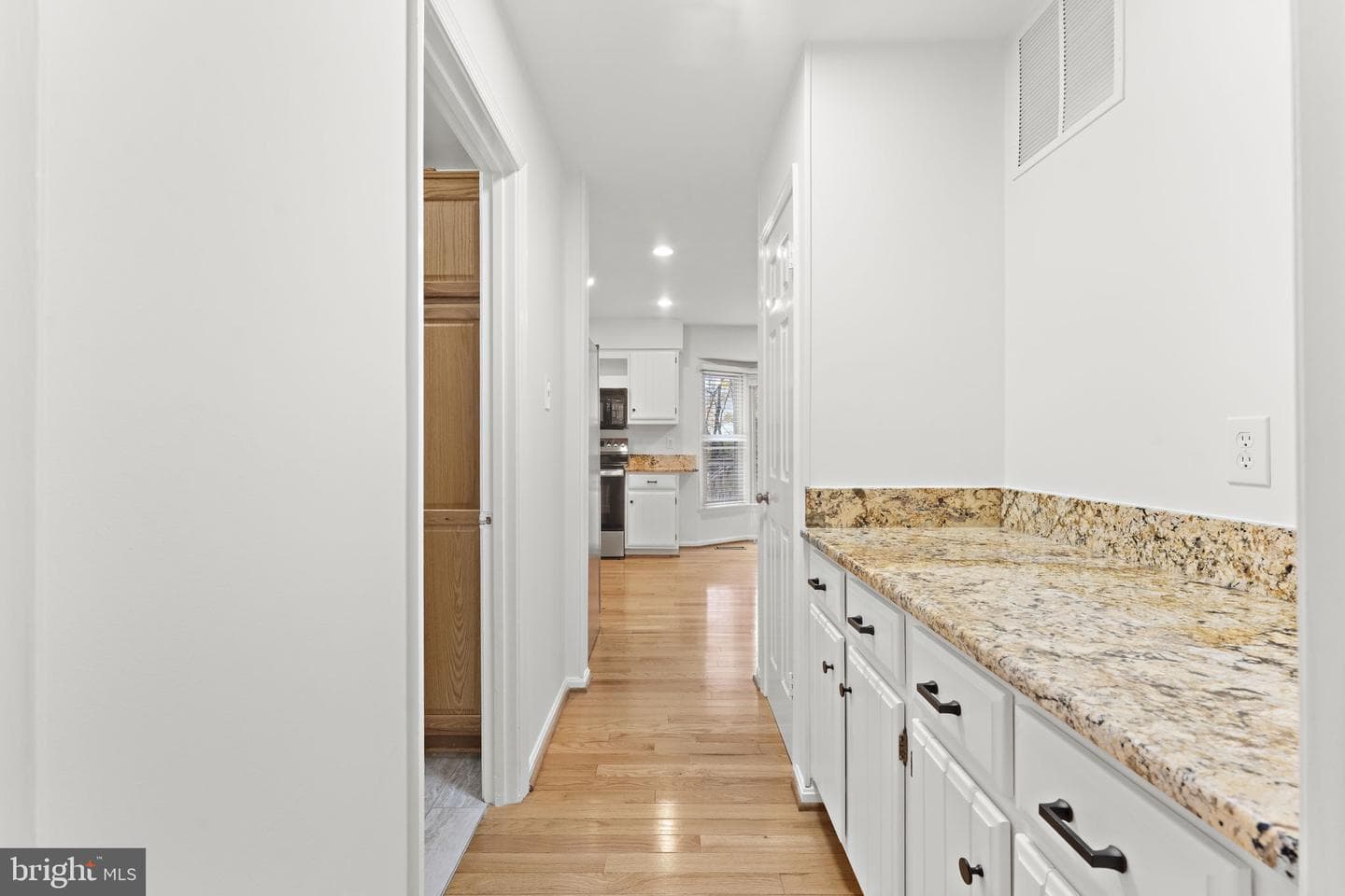 12574 Quincy Adams Court photo 20