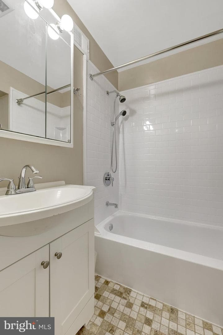 4448 Airlie Way photo 27