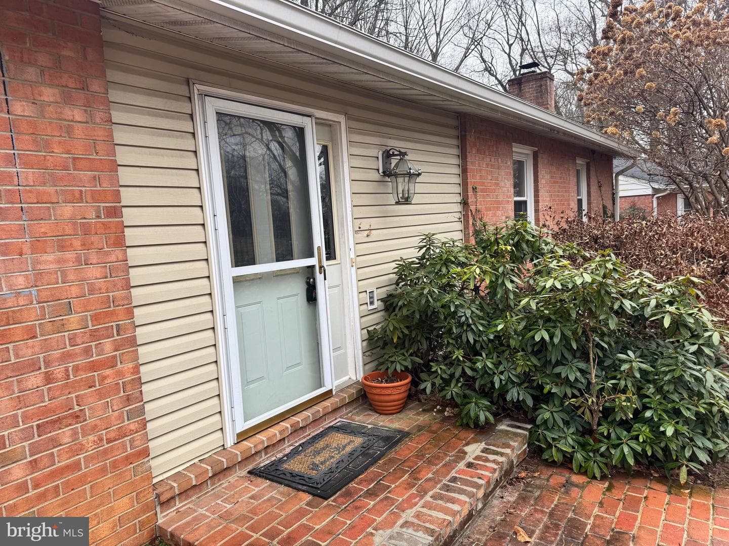 6703 Greenview Lane photo 2