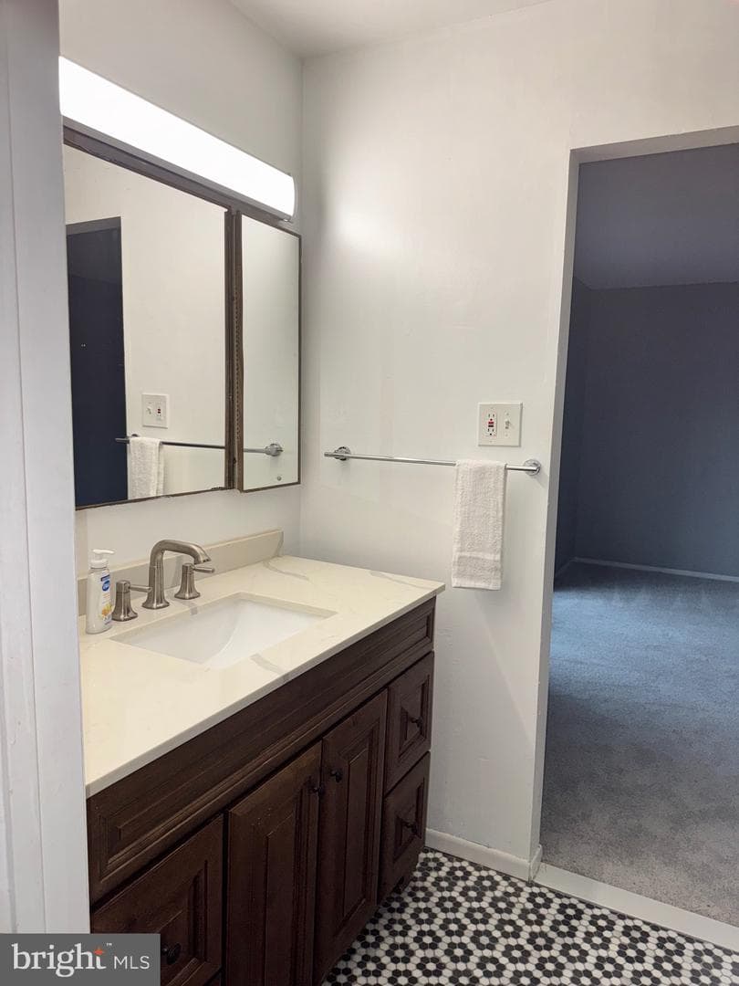6703 Greenview Lane photo 21