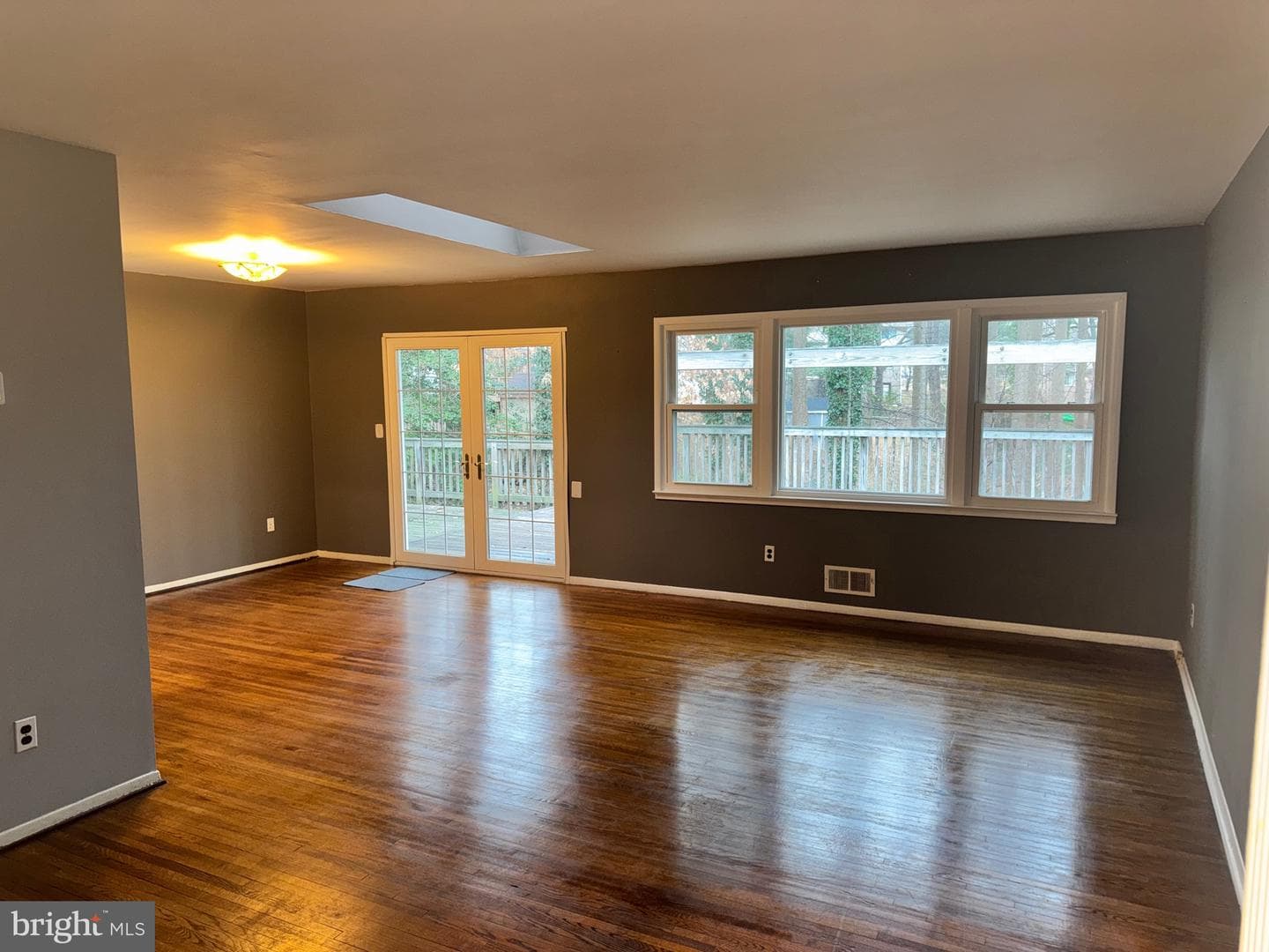 6703 Greenview Lane photo 7