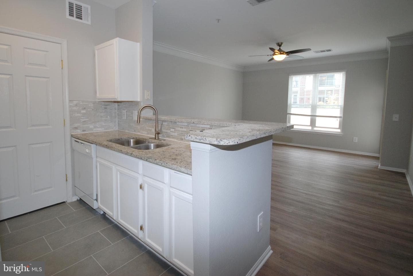 1571 Spring Gate Drive #6209 photo 5
