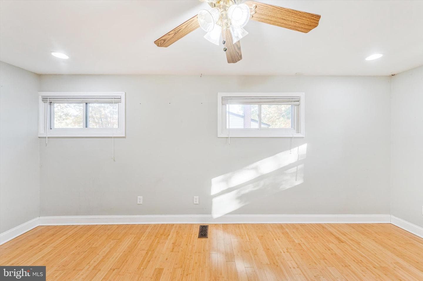 6719 Ruskin Street photo 21