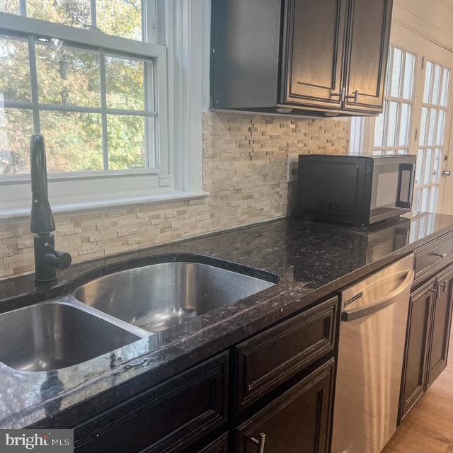 14878 Lambeth Square photo 11