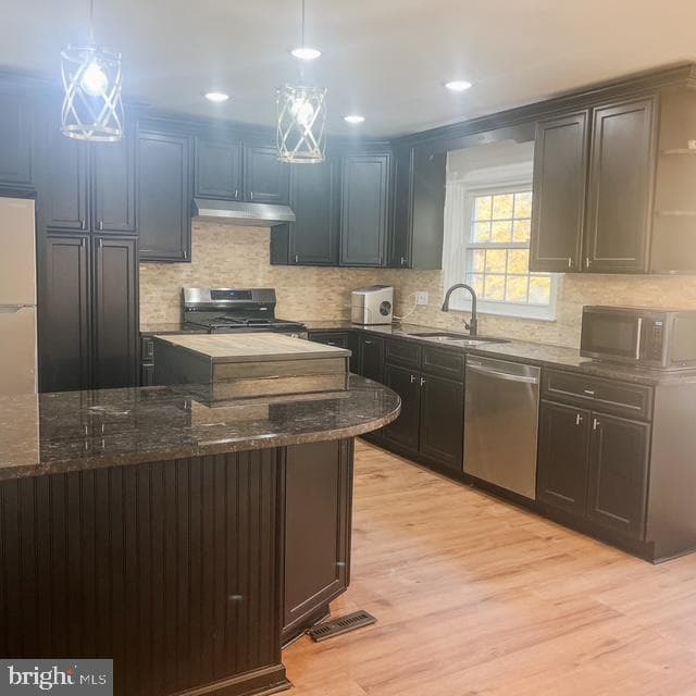 14878 Lambeth Square photo 13