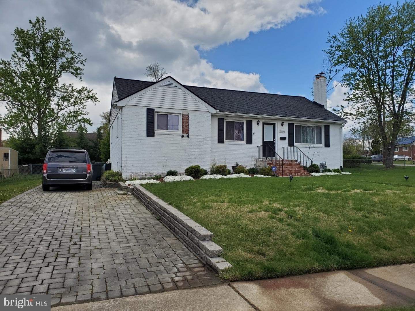 6000 Grayson Street