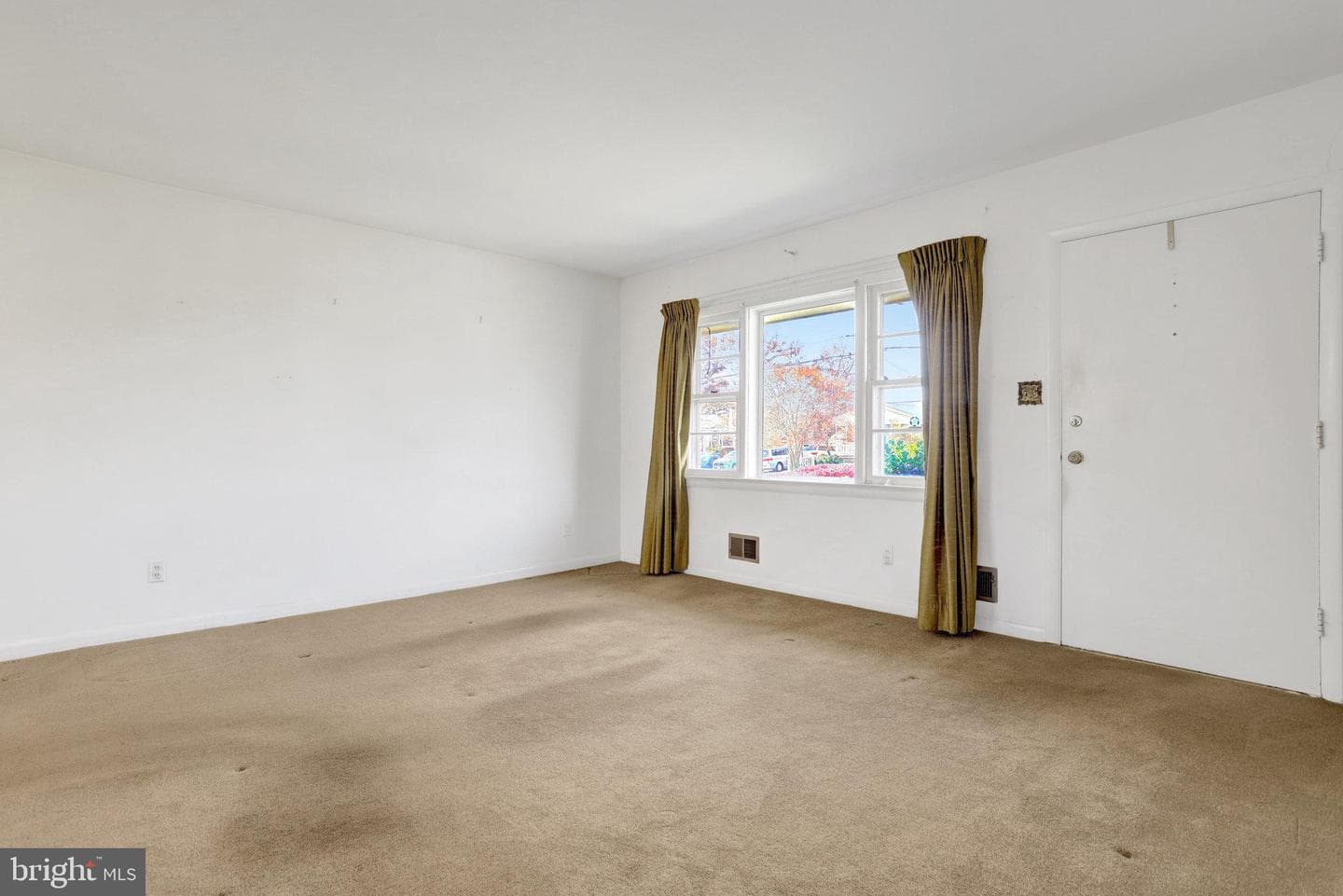 6928 Ruskin Street photo 4