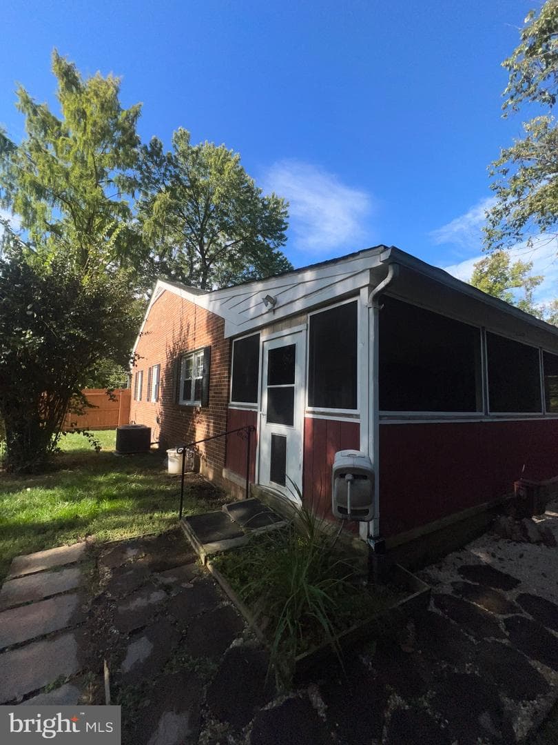10923 Belmont Boulevard photo 28