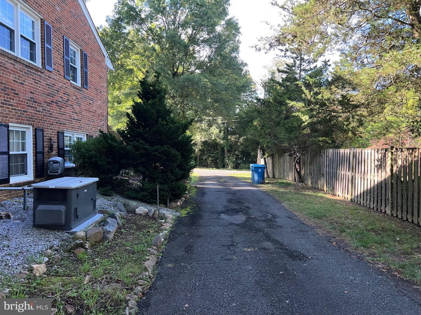 10923 Belmont Boulevard photo 36