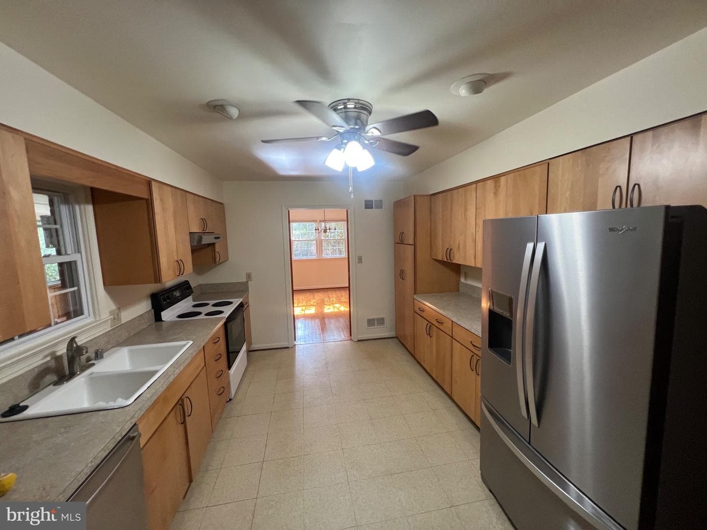 10923 Belmont Boulevard photo 42