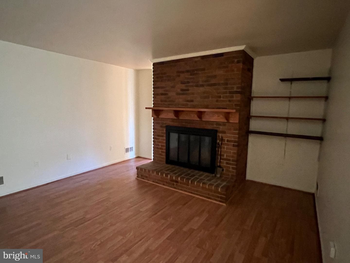 10923 Belmont Boulevard photo 47