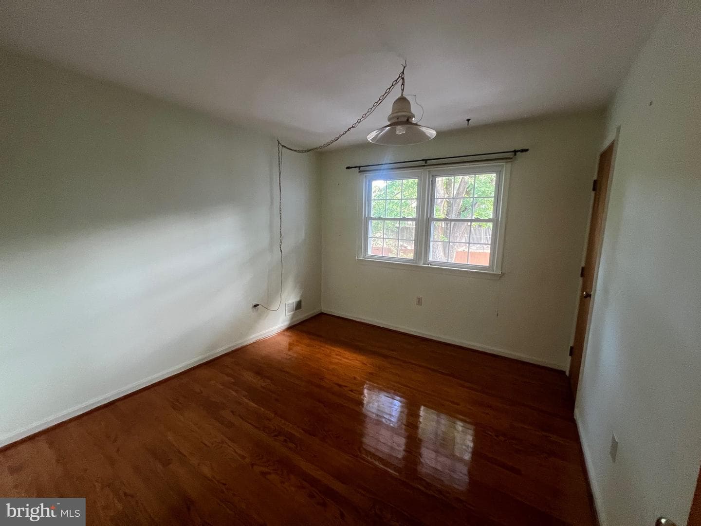 10923 Belmont Boulevard photo 57