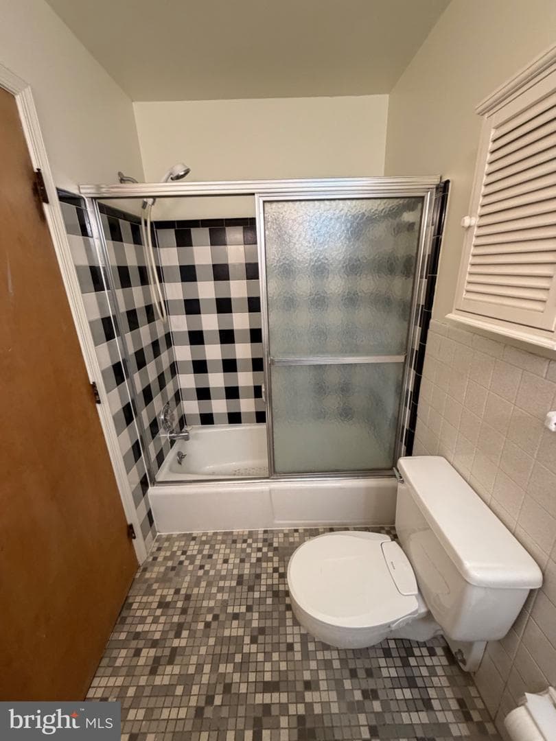 10923 Belmont Boulevard photo 58