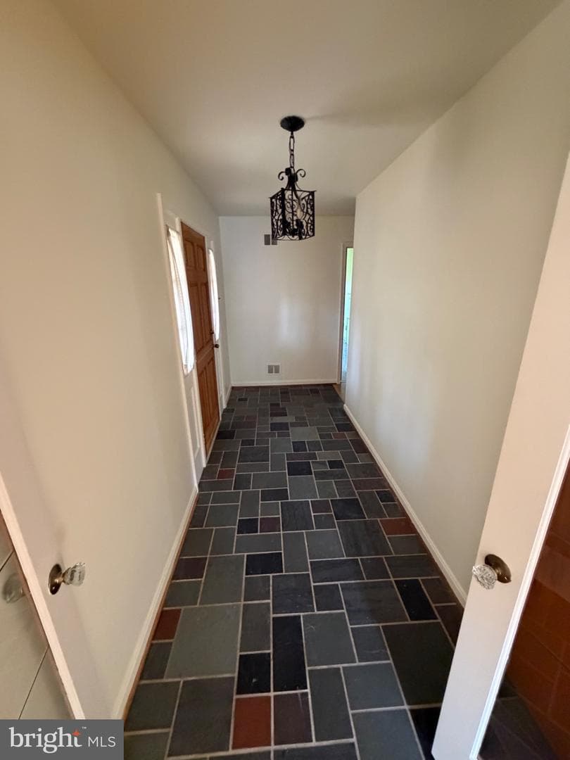 10923 Belmont Boulevard photo 66
