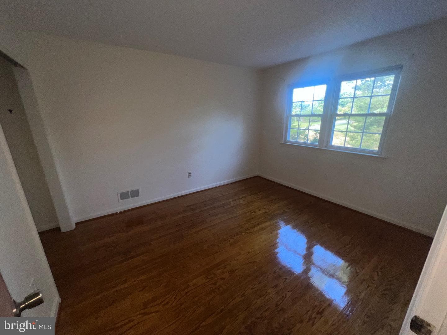 10923 Belmont Boulevard photo 71