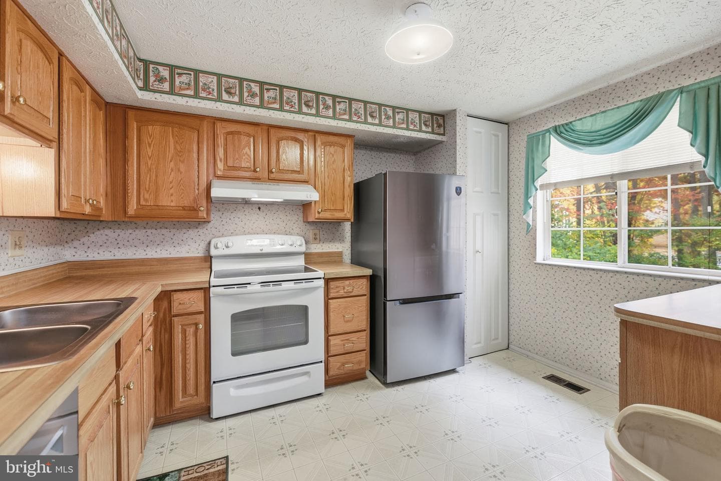 11563 Ivy Bush Court photo 7