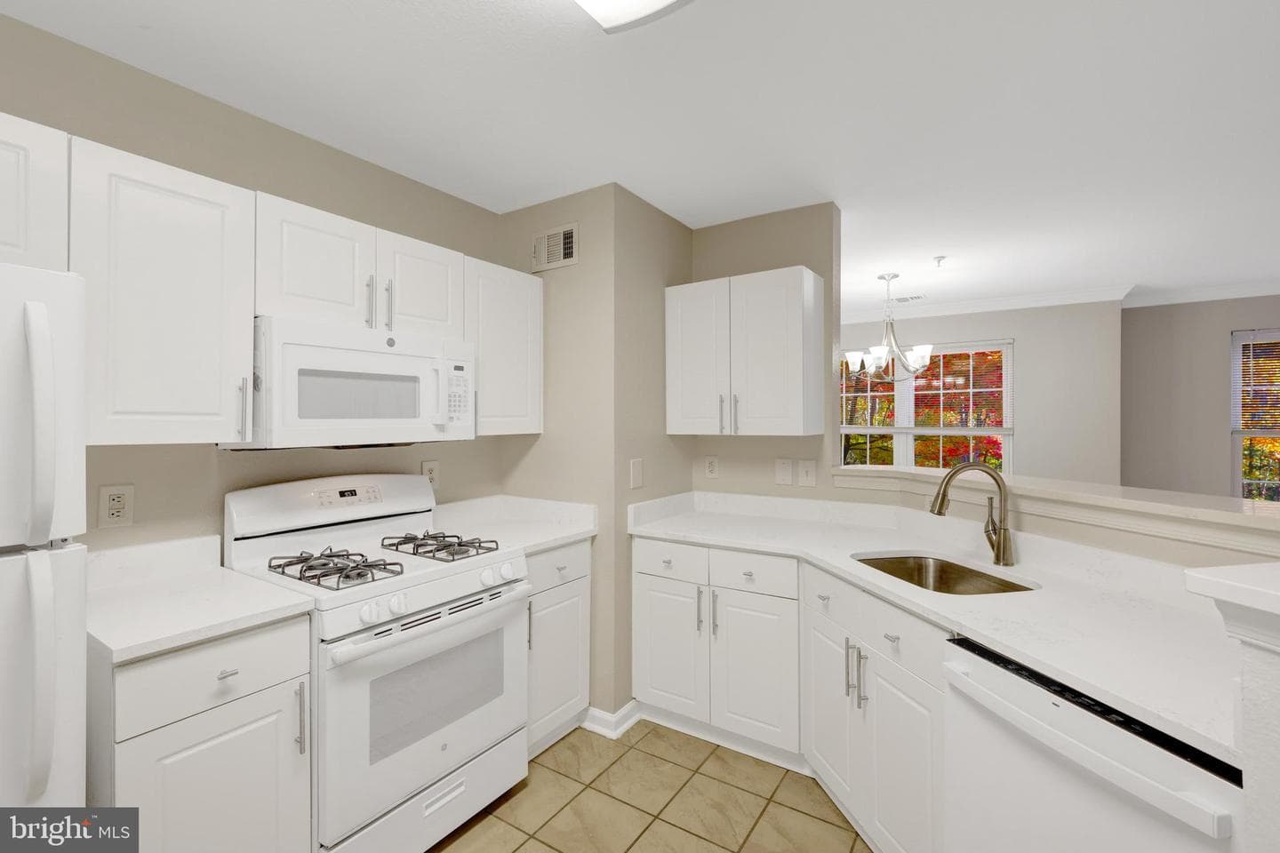 12737 Fair Briar Lane photo 16