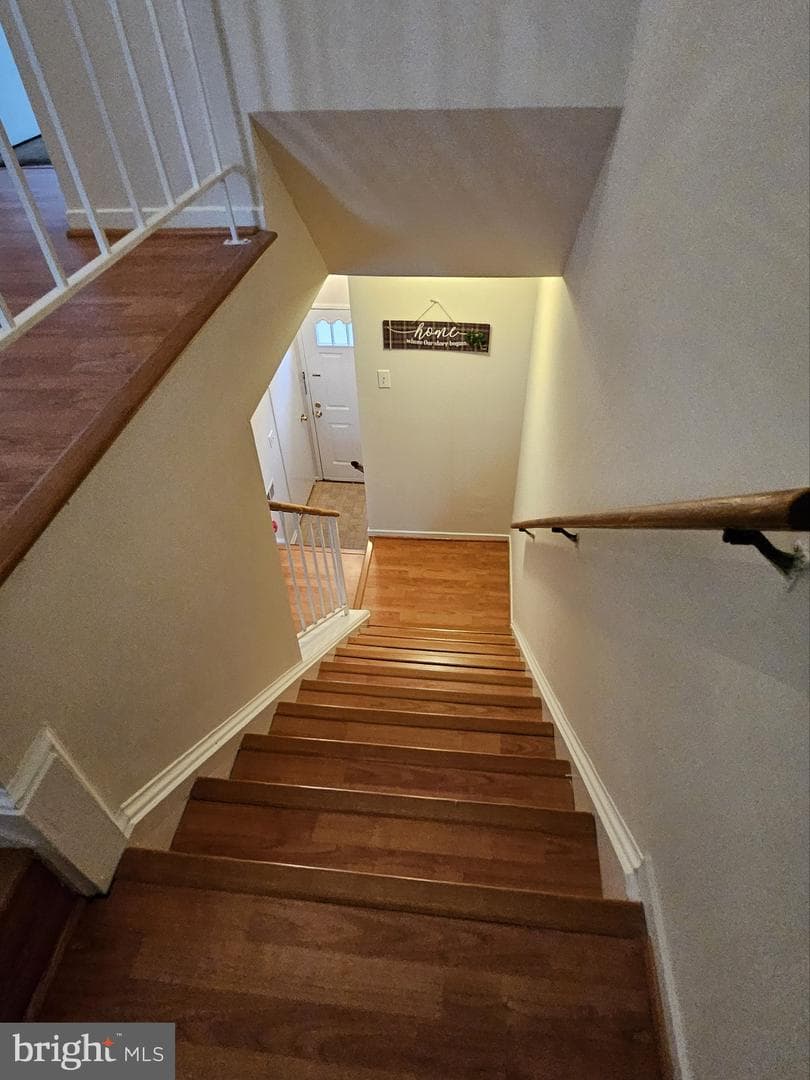 8902 Waites Way photo 11