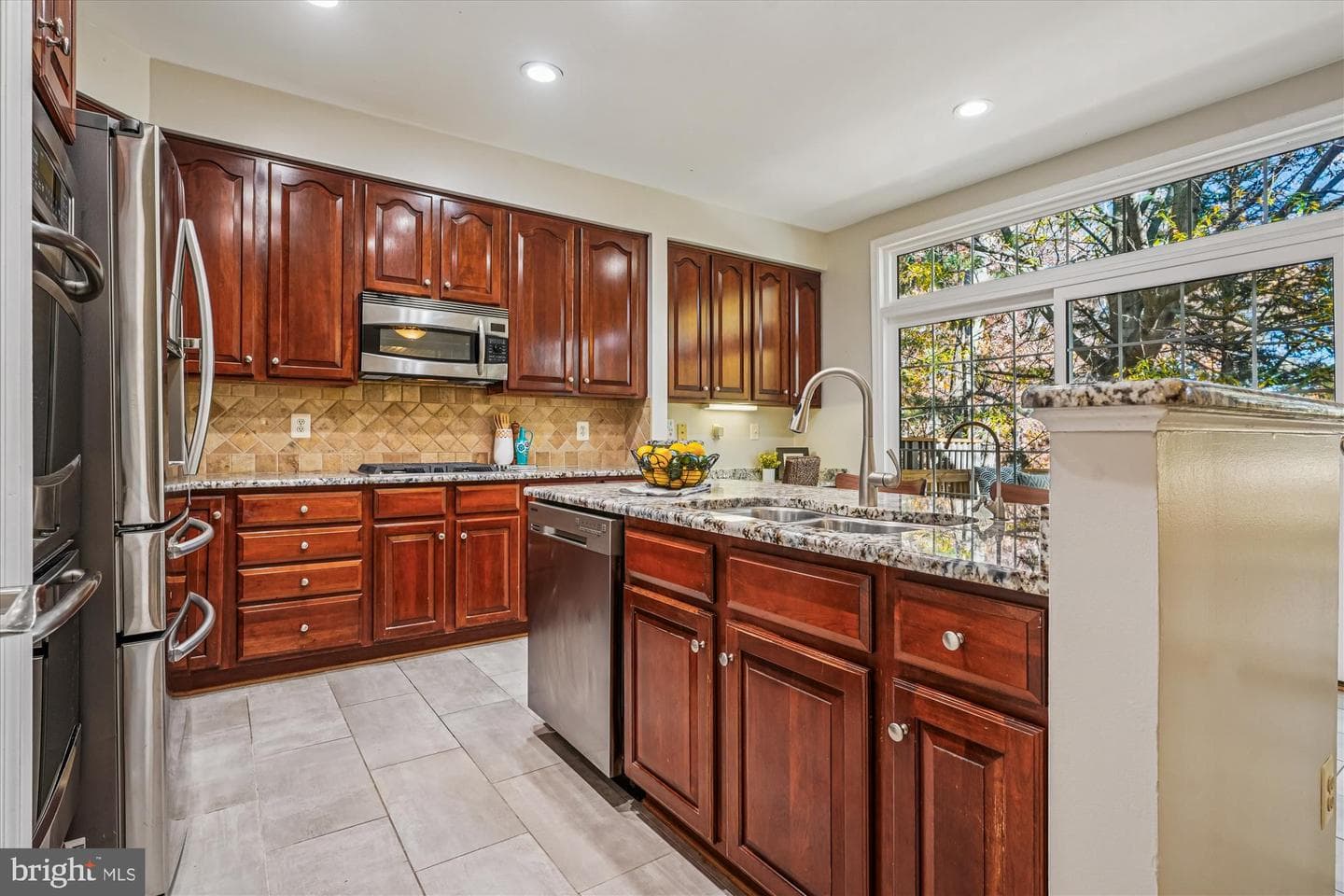 2711 Manhattan Place photo 22