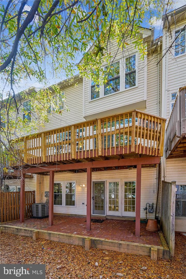 2711 Manhattan Place photo 28