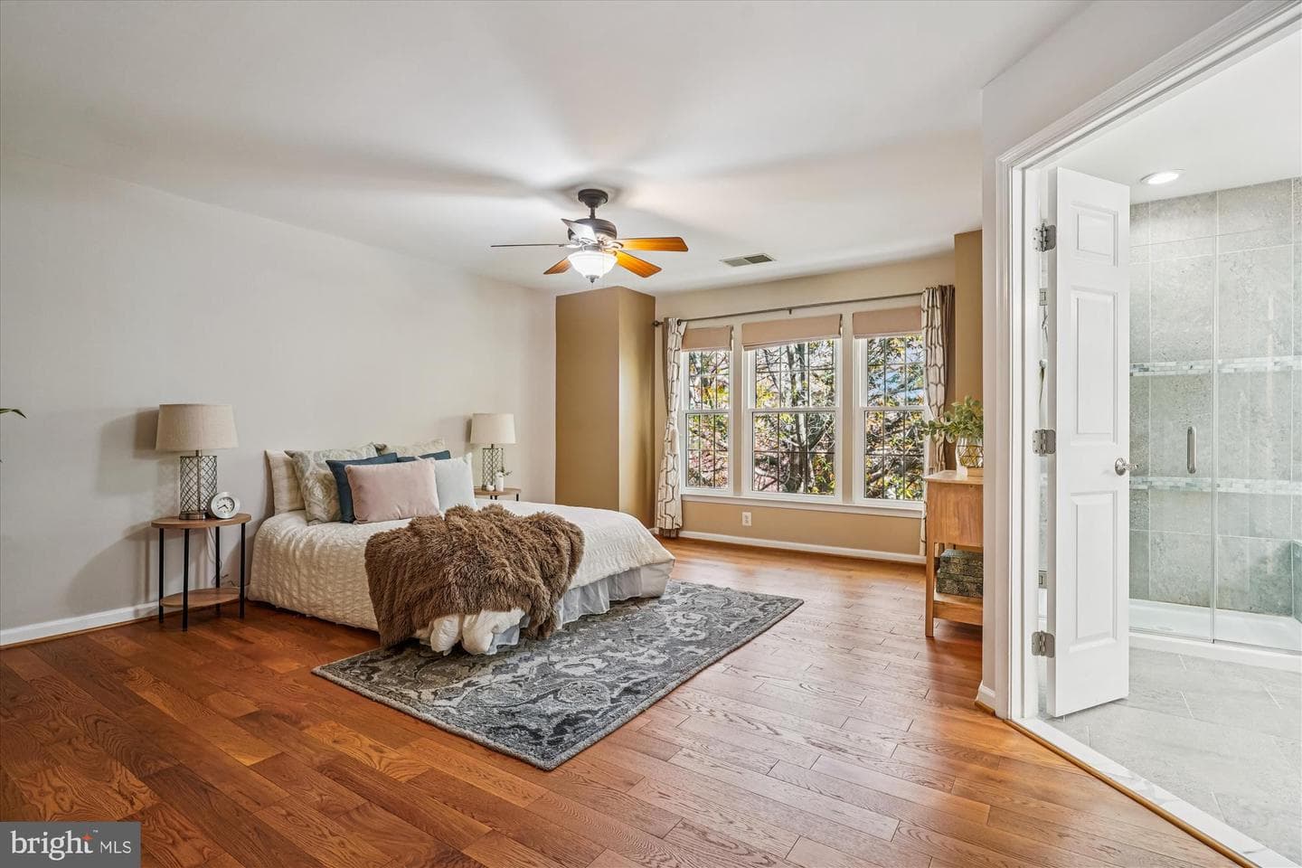 2711 Manhattan Place photo 31