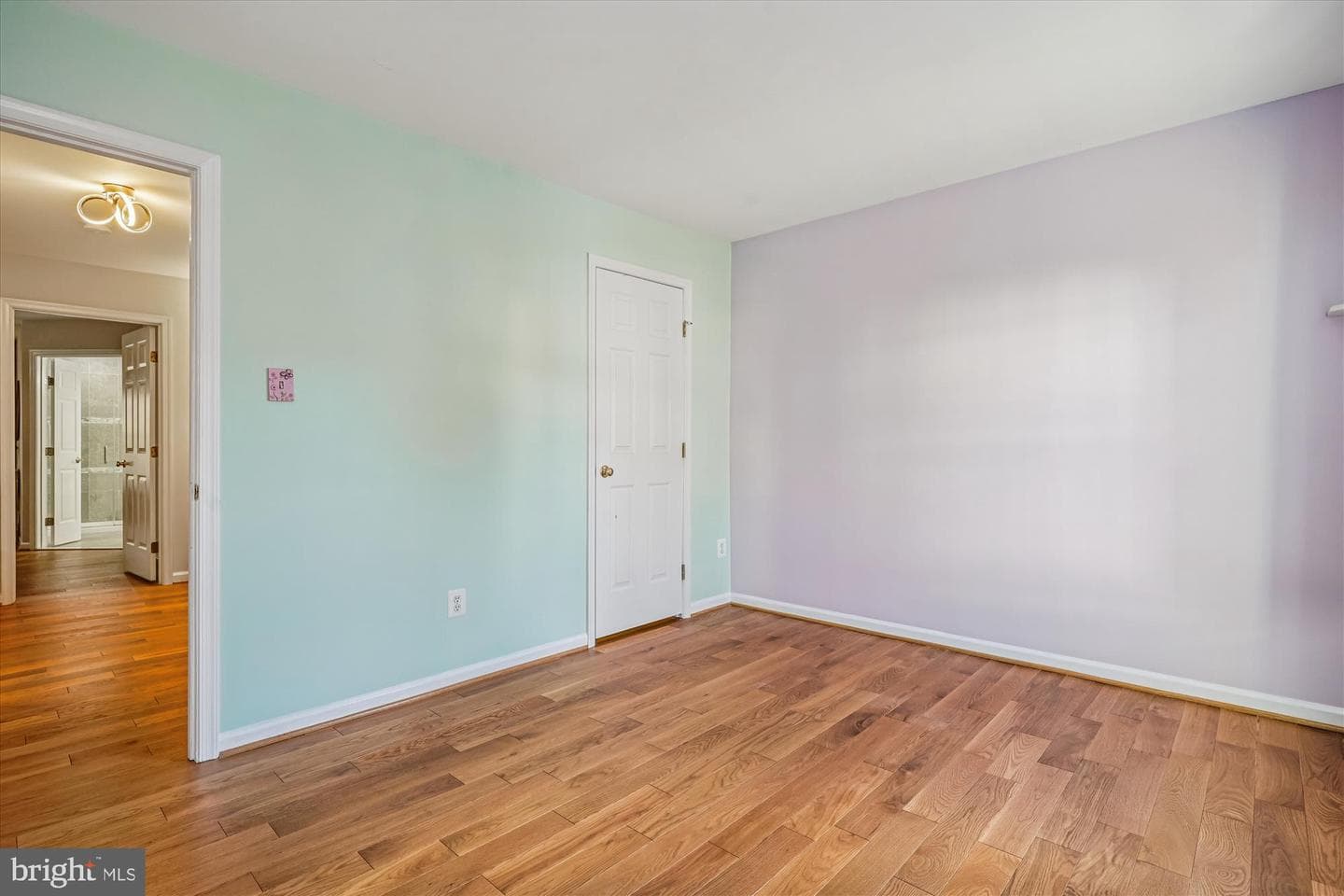 2711 Manhattan Place photo 47