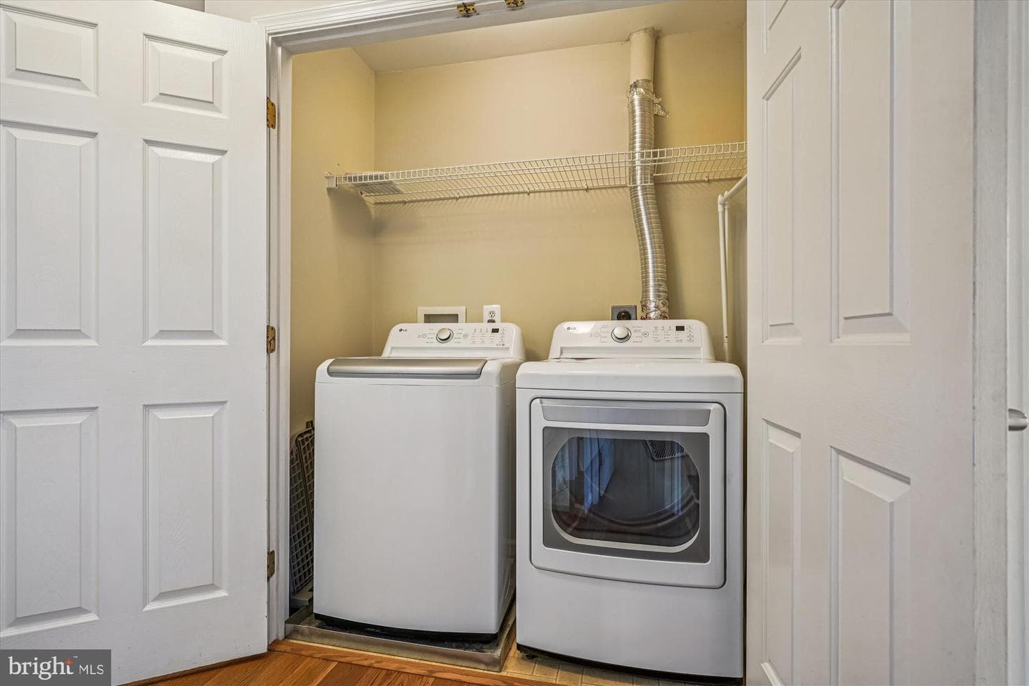 2711 Manhattan Place photo 48