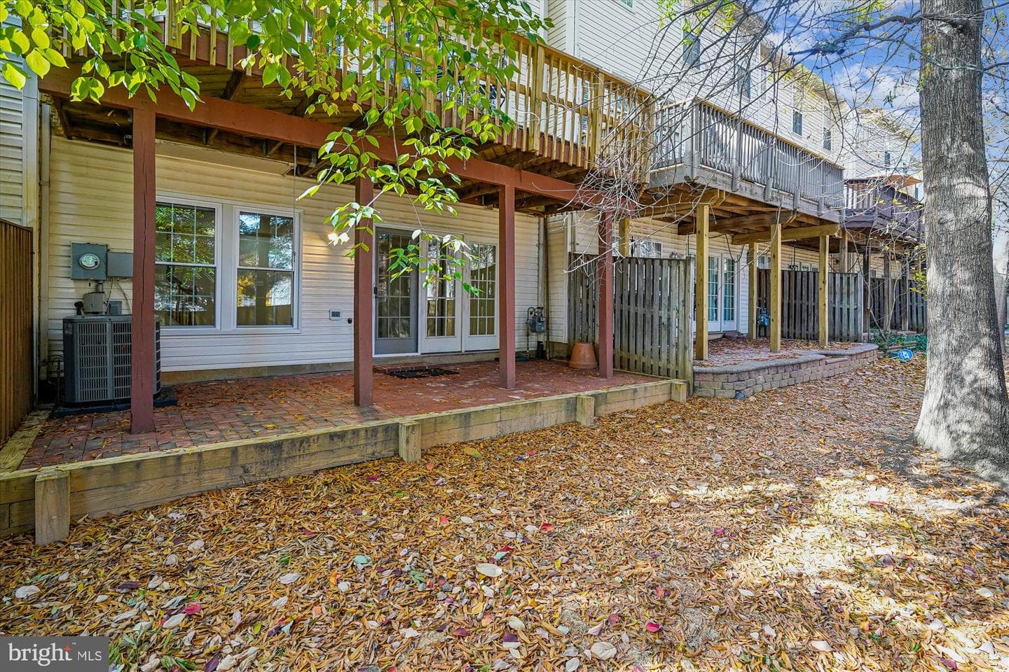 2711 Manhattan Place photo 55