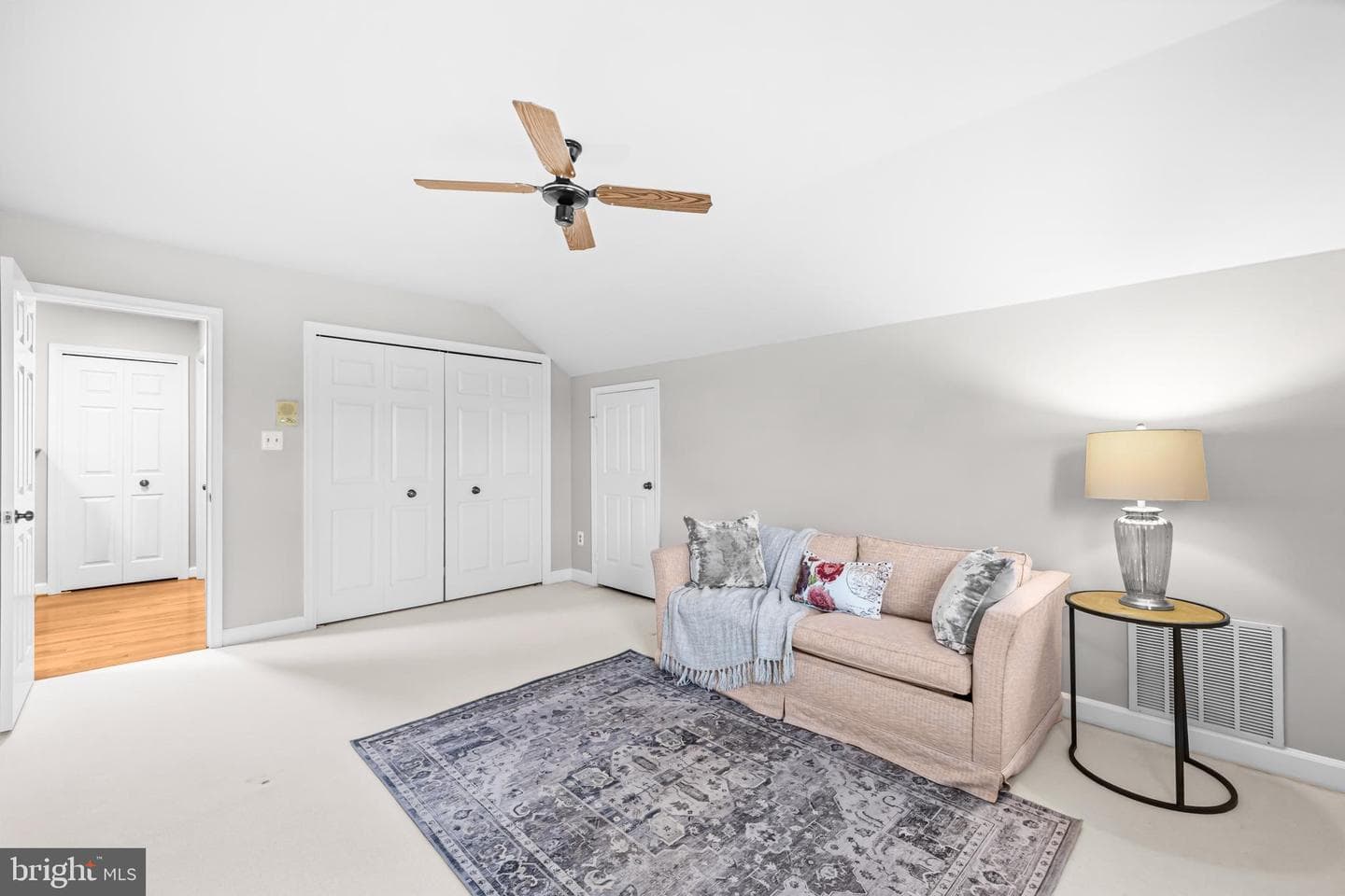 6260 Chaucer Lane photo 48
