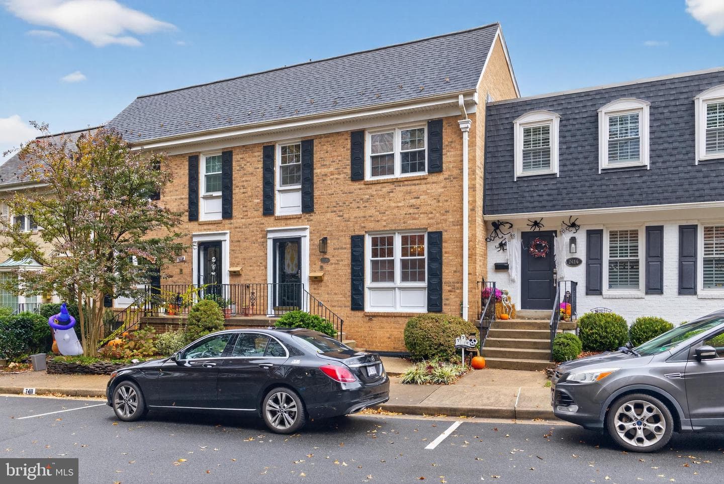 7416 Hallcrest photo 21