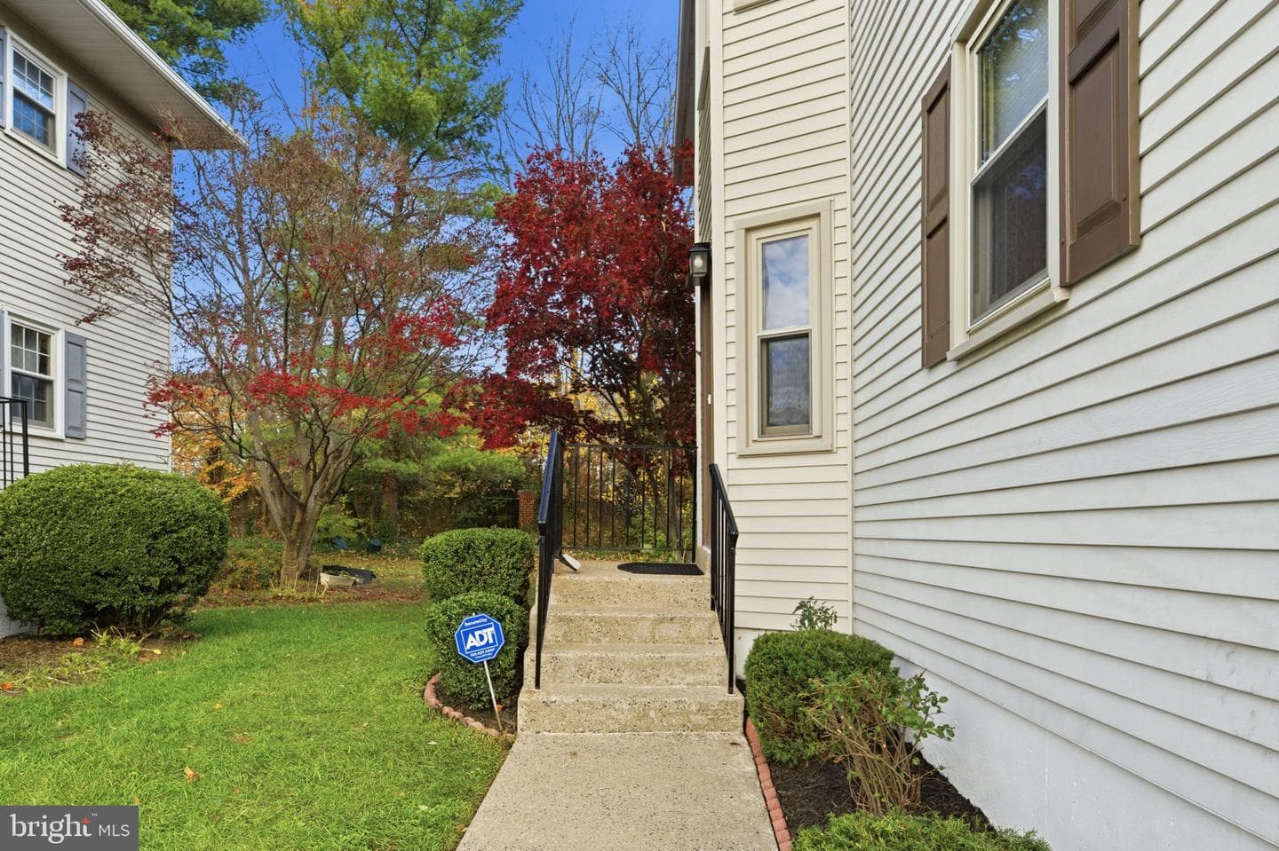 3033 White Birch Court photo 3