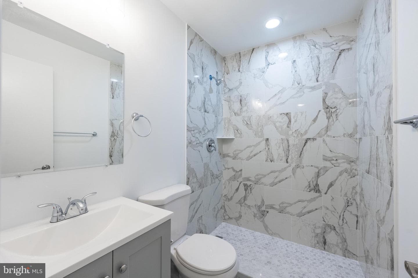 7619 Tiverton Drive photo 20