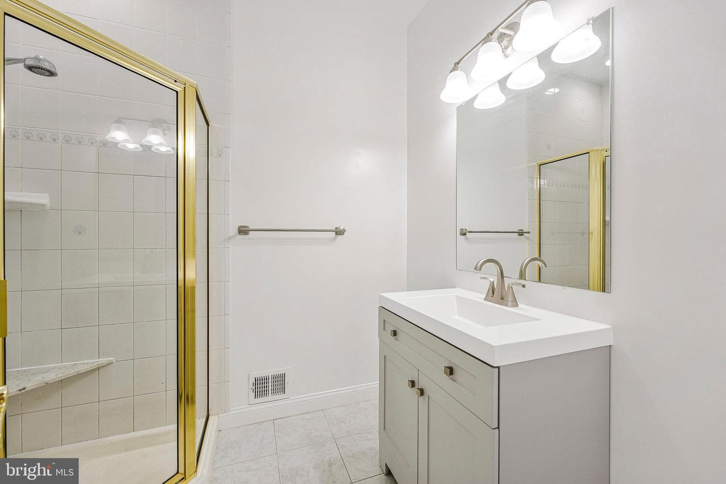 8652 Tuttle Road photo 39